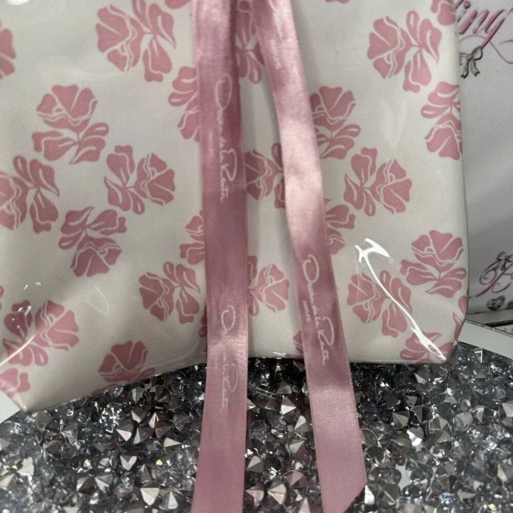 Oscar de la Renta Paris Women's Makeup Travel bag clutch tie up ribbon 🎀 pink